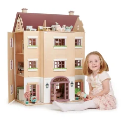 Fantail Hall Wooden Dollhouse