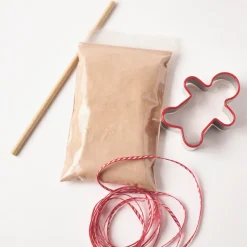 Gingerbread Ornament Kit