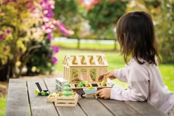 Greenhouse and Garden Set