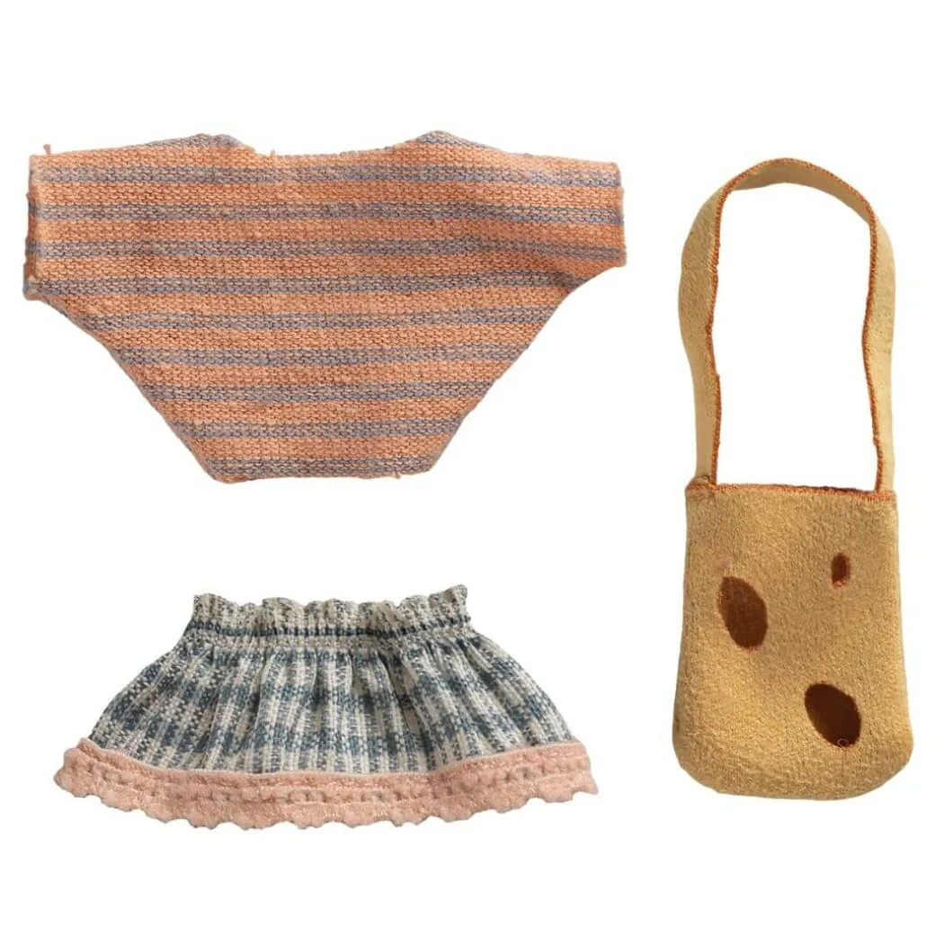 Little Sister Mouse Clothing Set and Bag