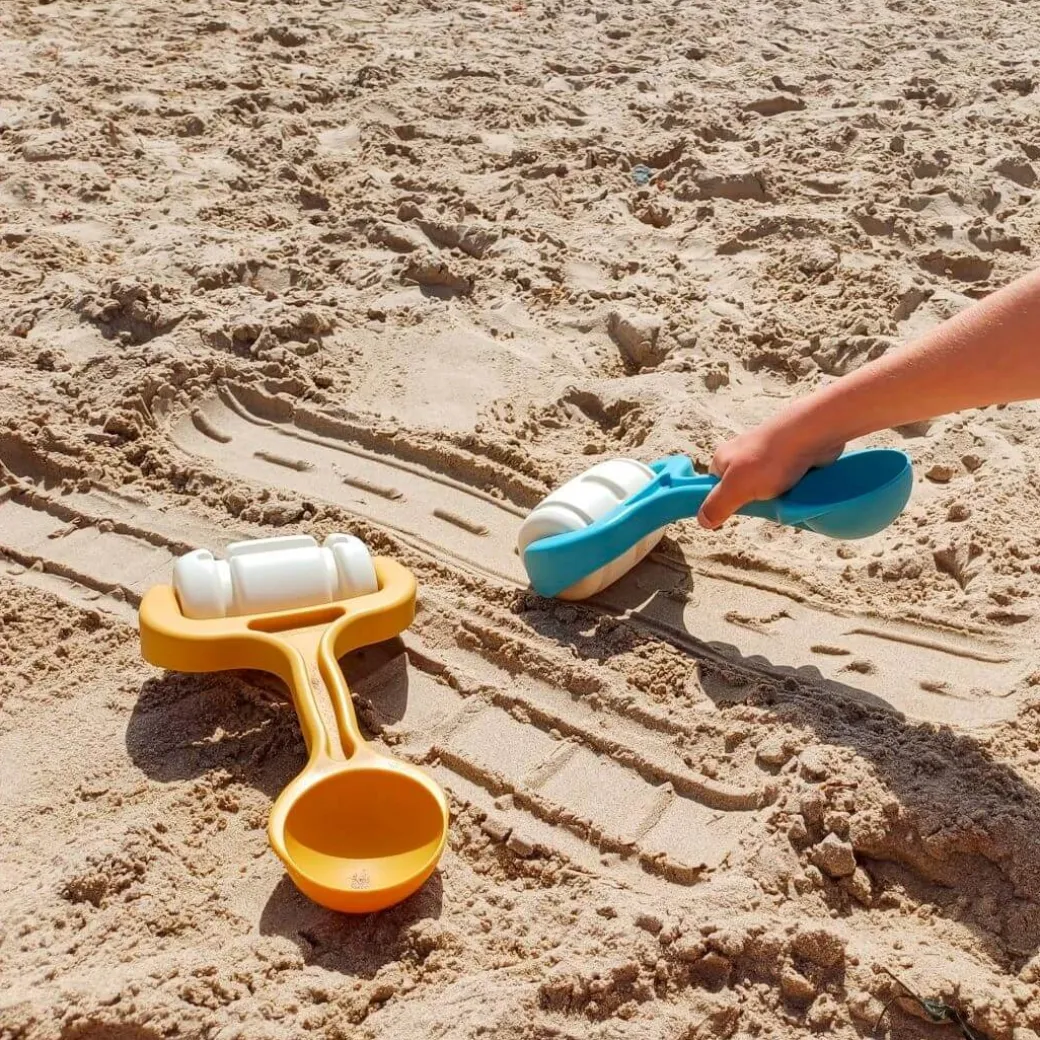 Miniland ECO Sand Roller: Train Tracks