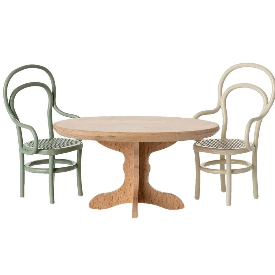 Oval Dining Table for Mice